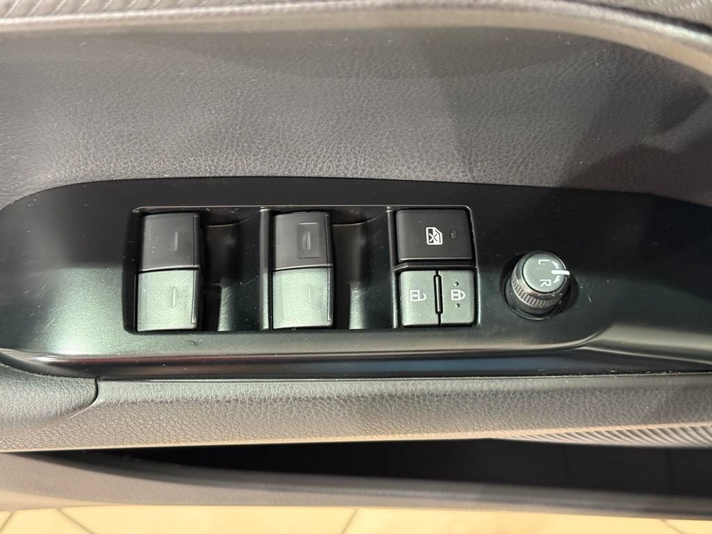 Certified 2025 Toyota Camry SE w/ Multimedia Upgrade Package AWD/4WD image 15