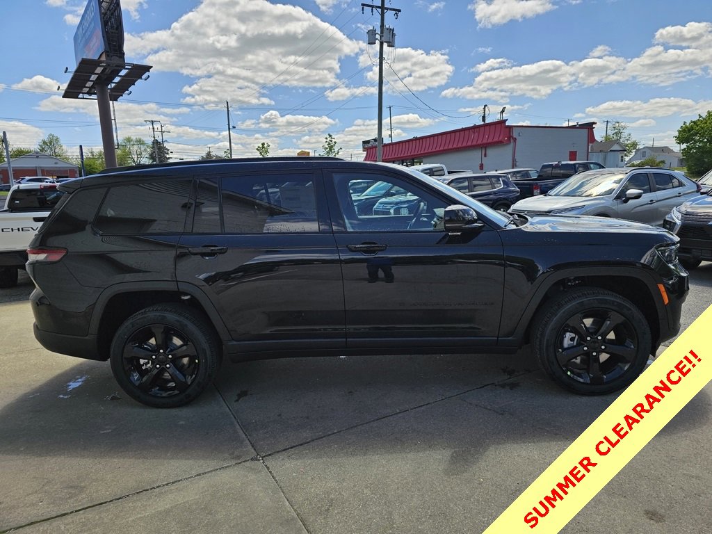 New 2025 Jeep Grand Cherokee L Altitude image 3