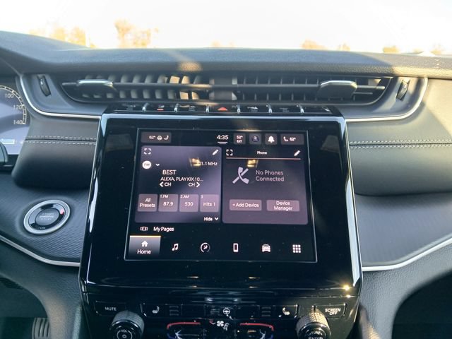 New 2025 Jeep Grand Cherokee L Laredo w/ Luxury Tech Group I AWD/4WD image 28