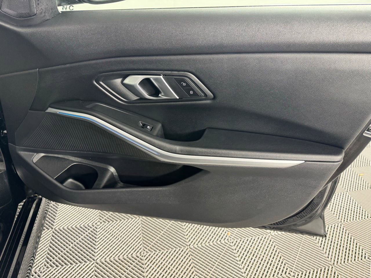 Used 2025 BMW 330i 330i image 30
