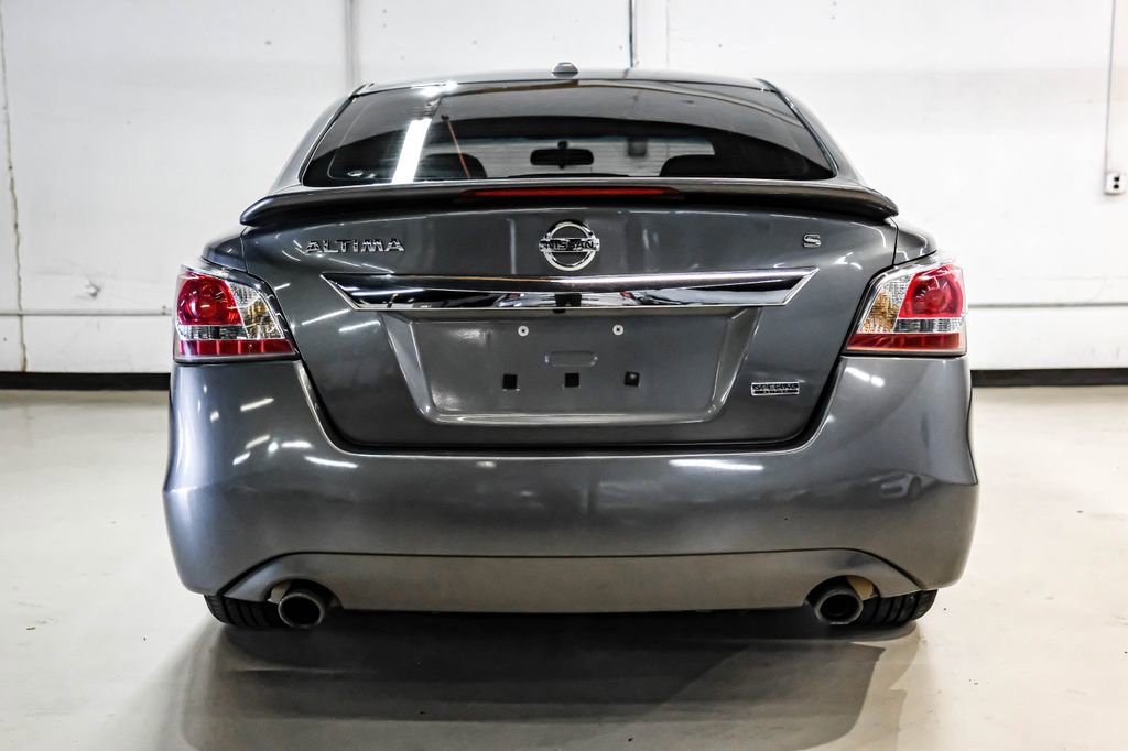 Used 2015 Nissan Altima 2.5 S w/ Special Edition Package FWD image 9