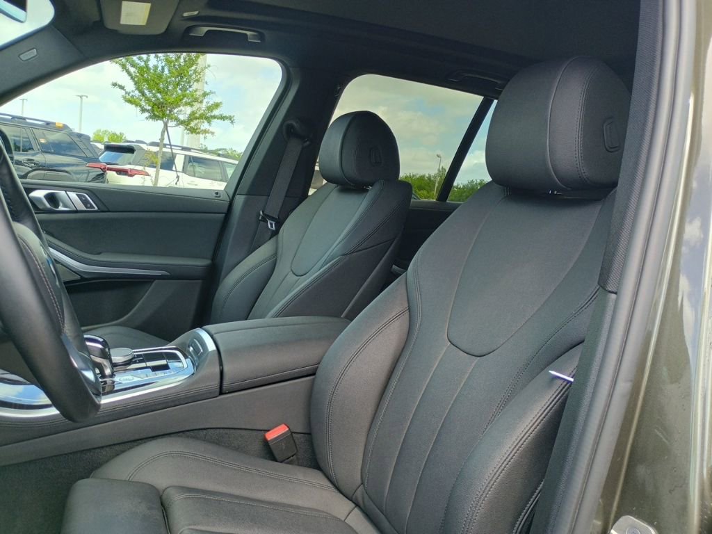 Used 2021 BMW X5 sDrive40i w/ Premium Package RWD image 14