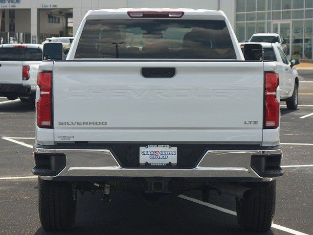 New 2025 Chevrolet Silverado 3500 LTZ w/ LTZ Convenience Package RWD image 14