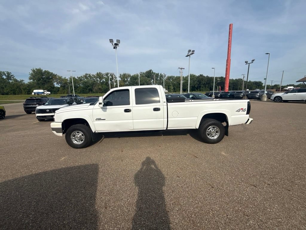 Used 2007 Chevrolet Silverado 2500 LT w/ Heavy-Duty Power Package AWD/4WD image 5