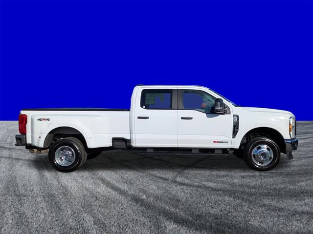 Used 2025 Ford F350 XL image 3