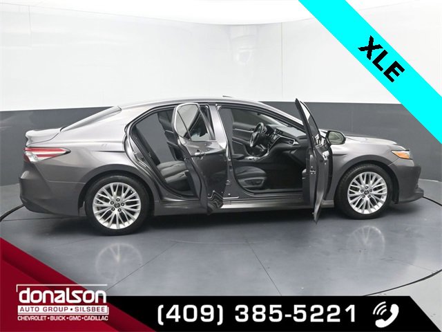 Used 2018 Toyota Camry XLE image 22