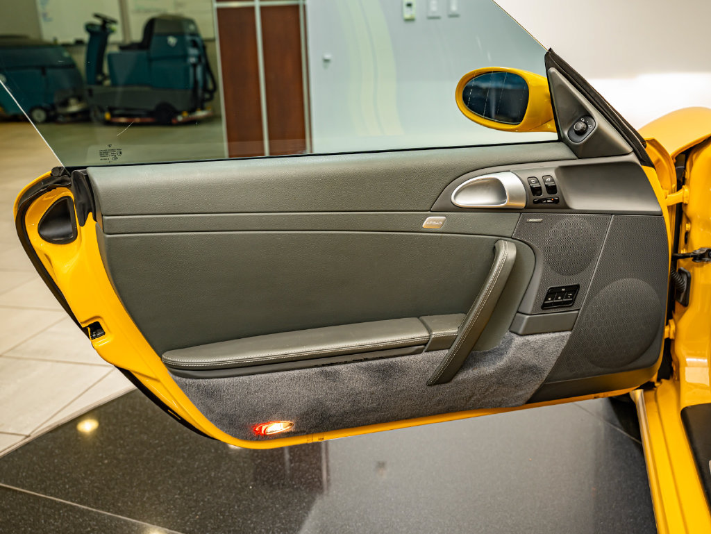 Used 2007 Porsche 911 Carrera S RWD image 30