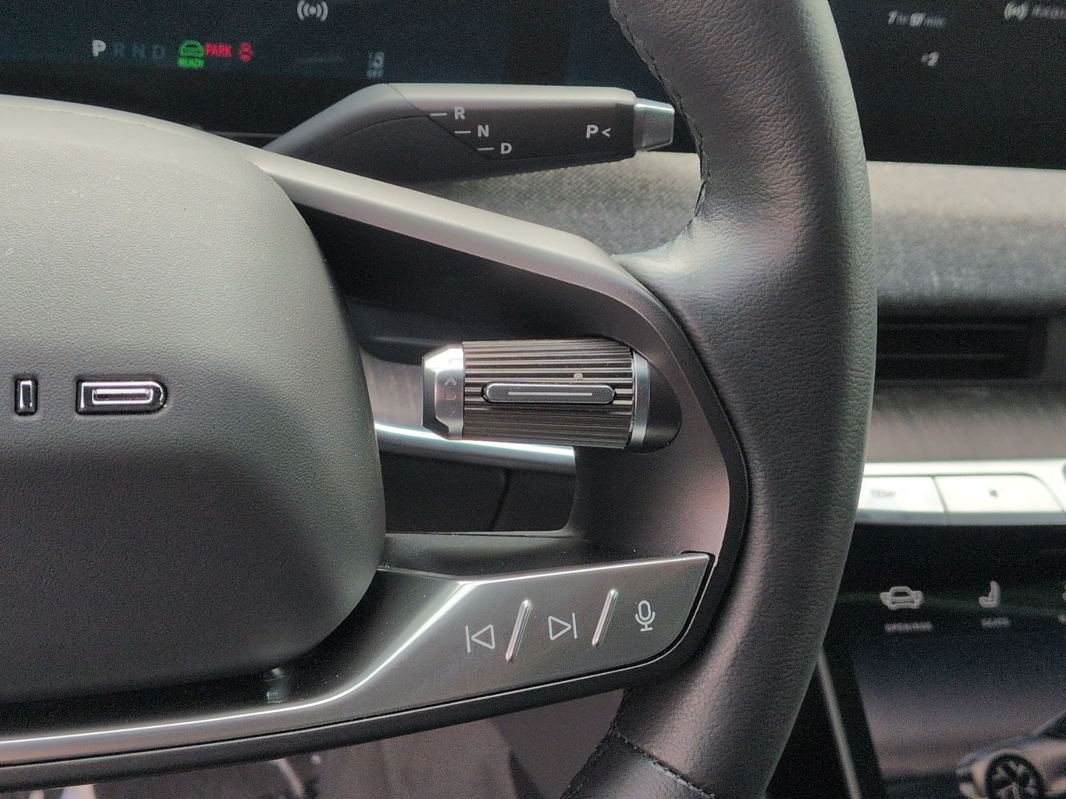 Used 2025 Lucid Air Touring AWD/4WD image 20