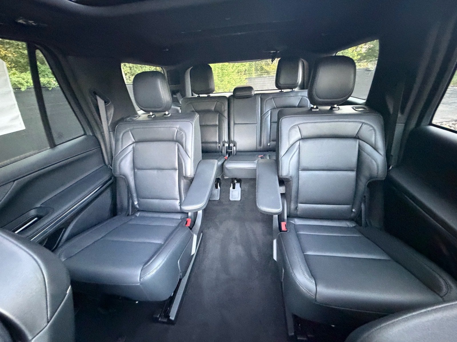 New 2027 Lincoln Navigator Reserve w/ Jet Appearance Package AWD/4WD image 38
