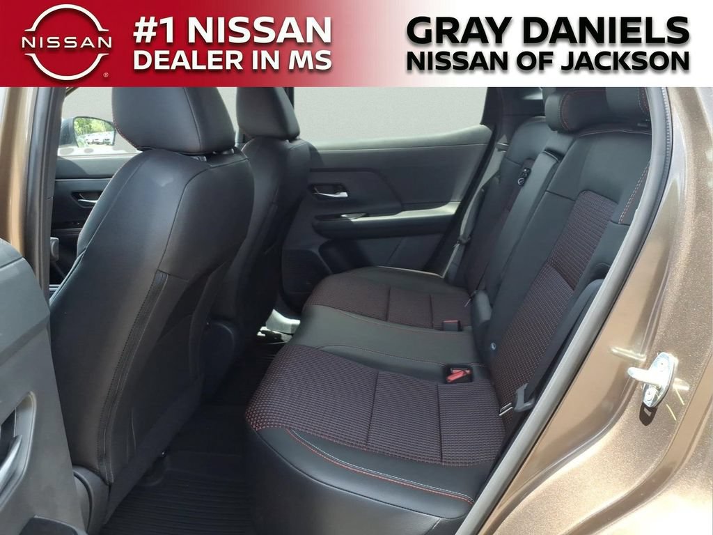 New 2026 Nissan Kicks SR AWD/4WD image 25