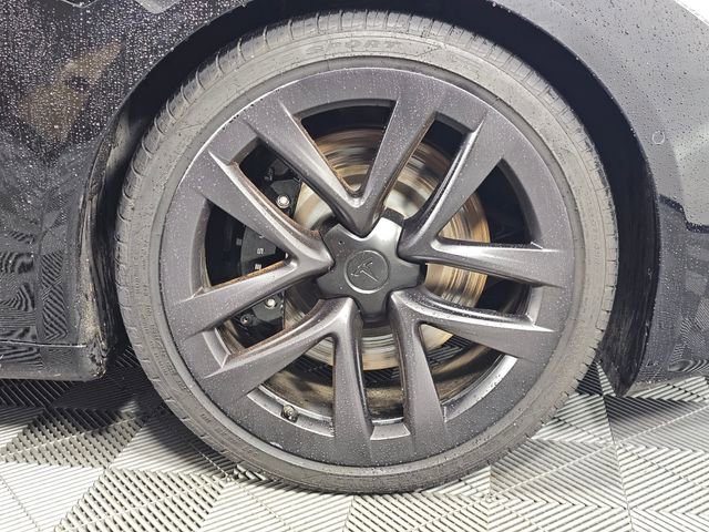 Used 2022 Tesla Model S image 9