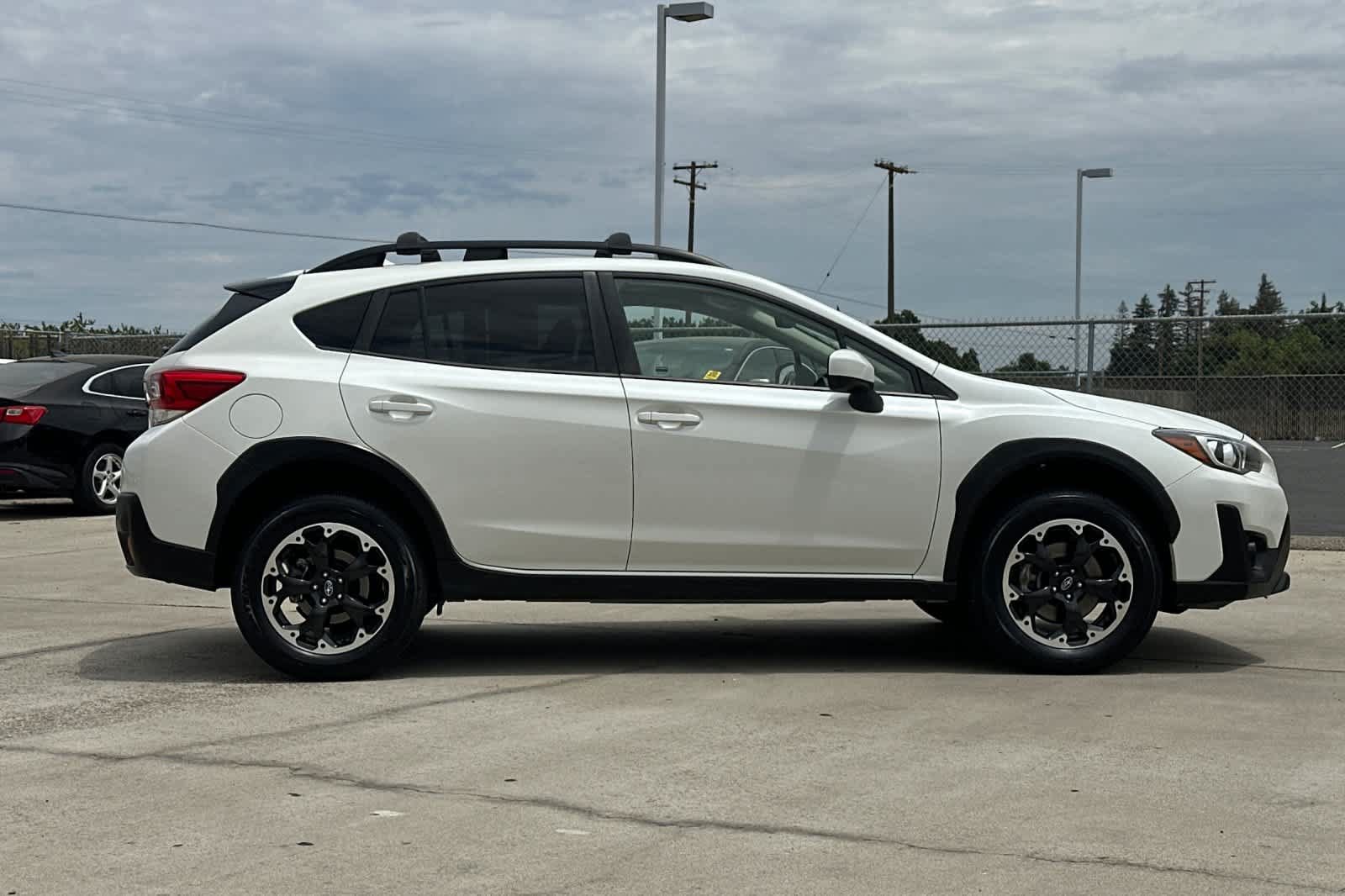 Used 2021 Subaru Crosstrek 2.0i Premium w/ Popular Package #3 AWD/4WD image 2