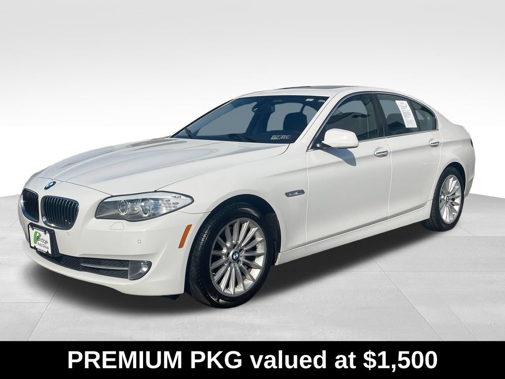 Used 2013 BMW 535i xDrive Sedan AWD/4WD image 4