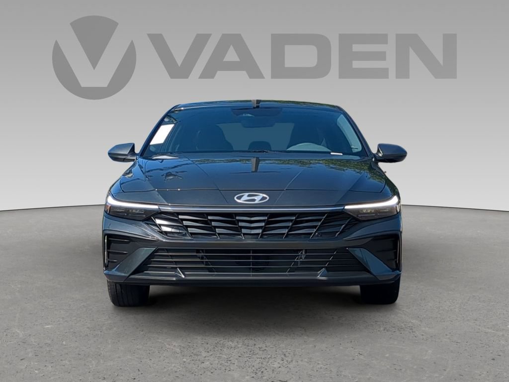 Used 2024 Hyundai Elantra Blue FWD image 24