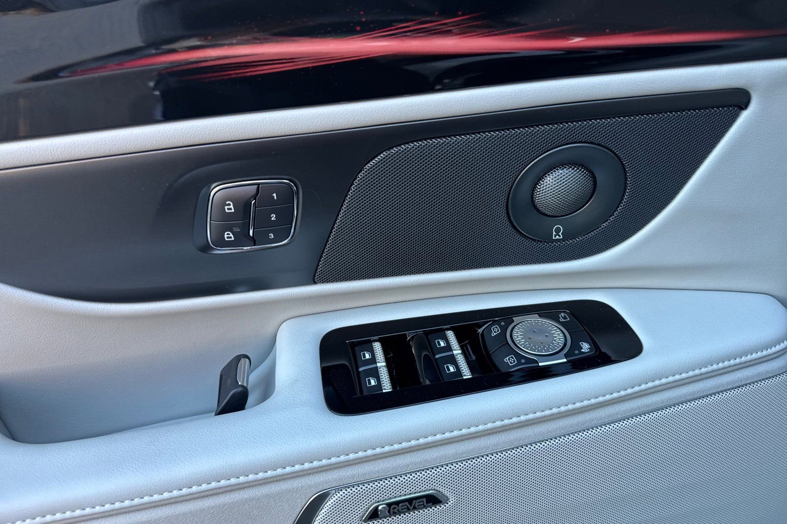 New 2026 Lincoln Nautilus Premier w/ Equipment Group 102A image 9