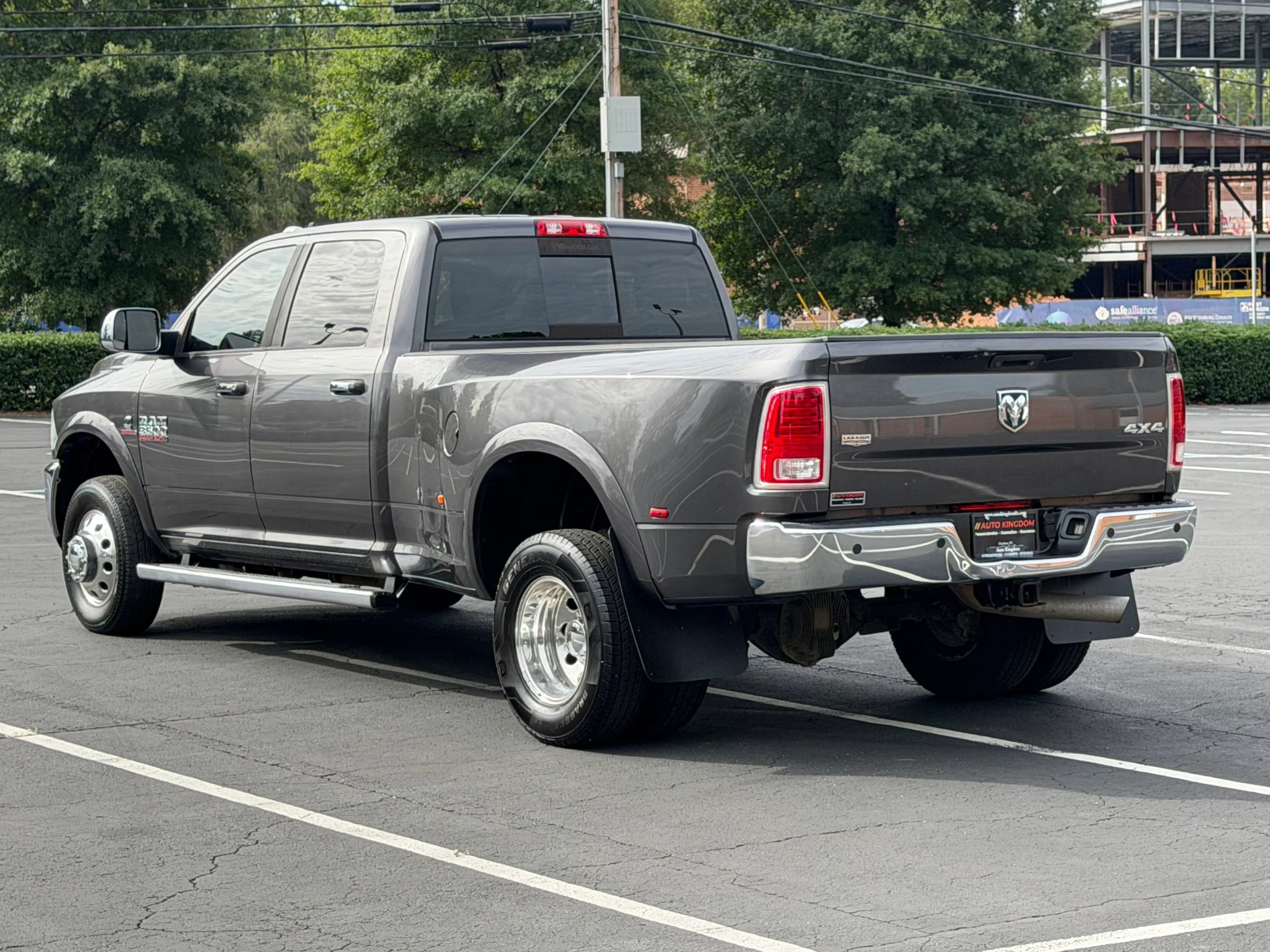 Used 2015 RAM 3500 Laramie AWD/4WD image 8