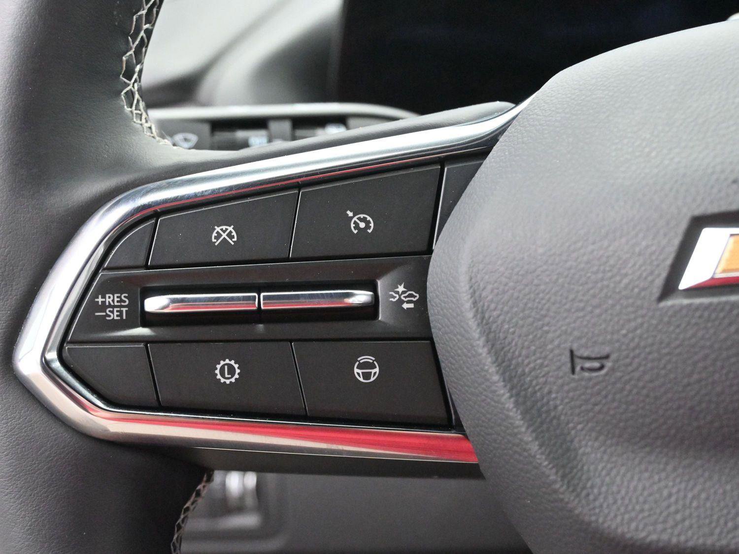 Used 2025 Chevrolet Traverse High Country image 20