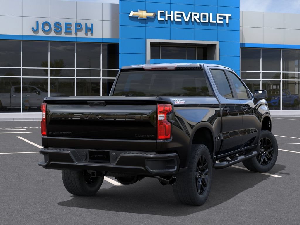 New 2026 Chevrolet Silverado 1500 Custom Trail Boss w/ Turbomax Blackout Package AWD/4WD image 4