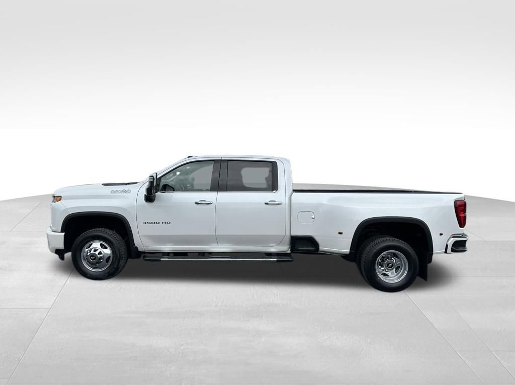 Used 2022 Chevrolet Silverado 3500 High Country AWD/4WD image 13