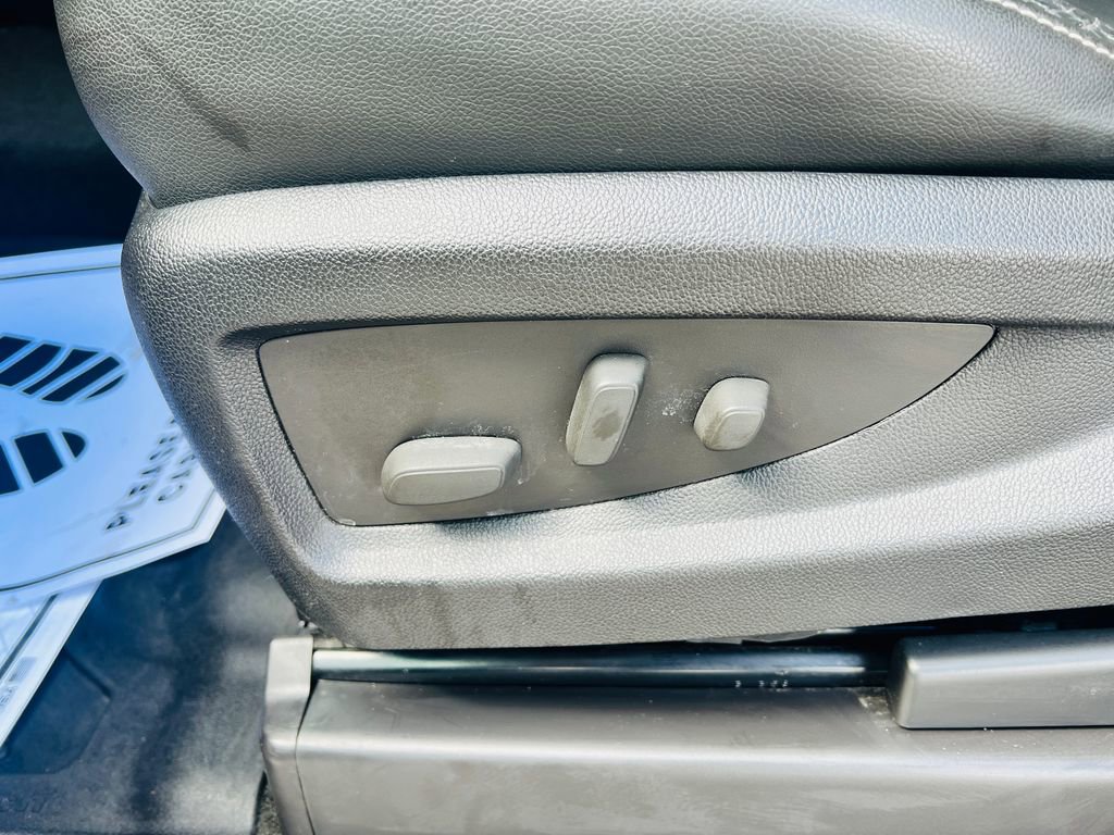 Used 2014 Chevrolet Silverado 1500 LTZ image 18