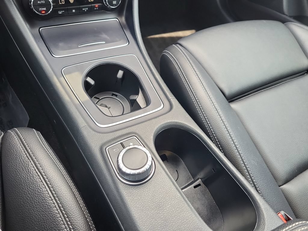 Used 2019 Mercedes-Benz CLA 250 4MATIC image 33