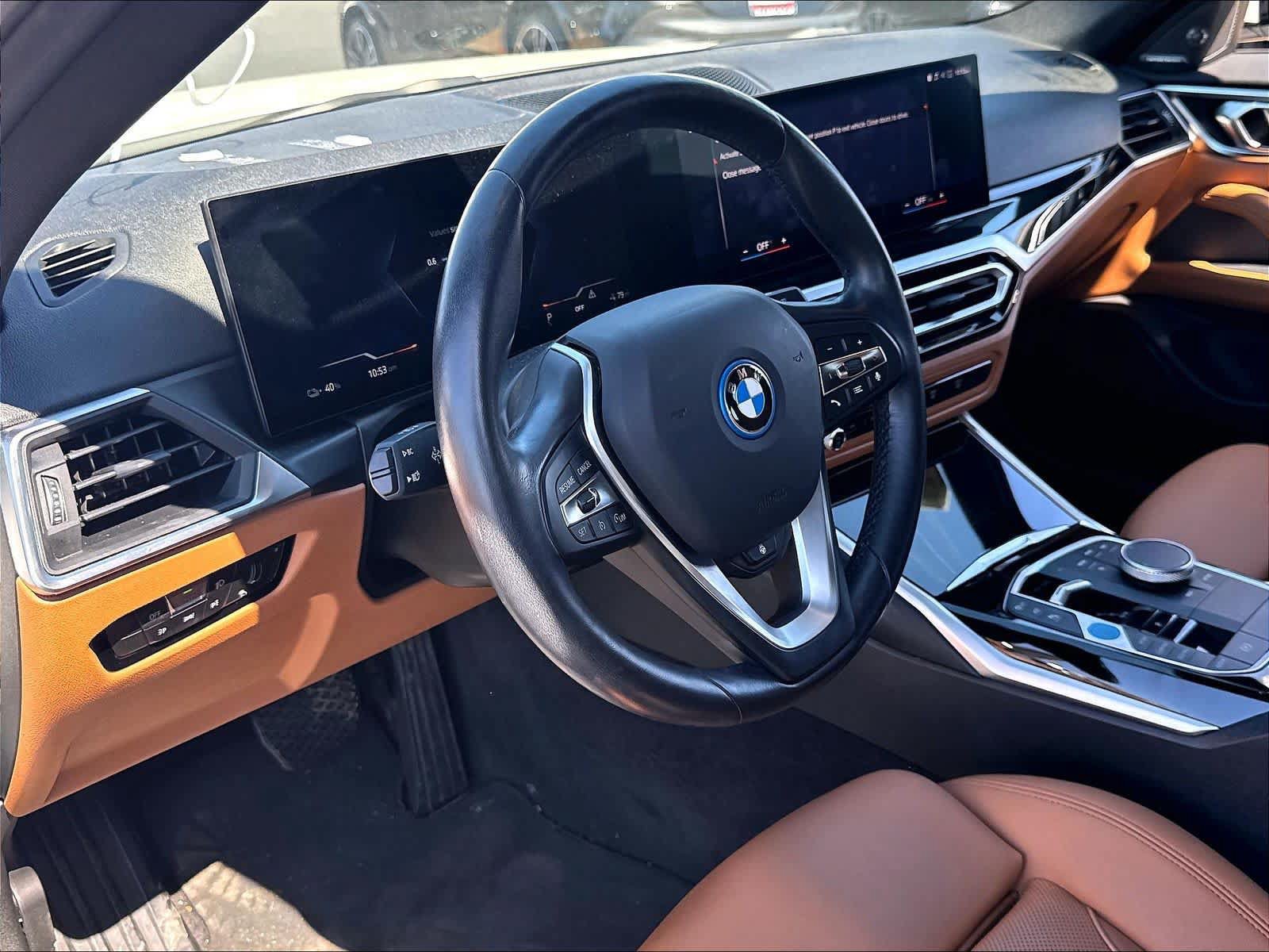 Used 2023 BMW i4 eDrive40 w/ Premium Package RWD image 17