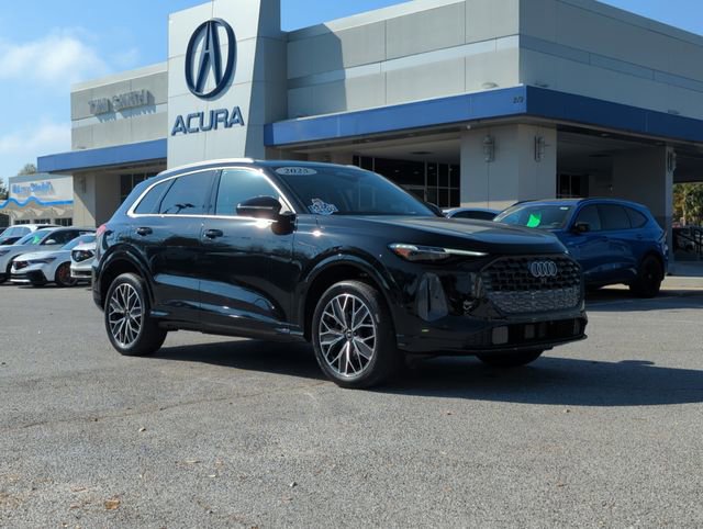 Used 2025 Audi Q5 Premium Plus w/ Premium Plus image 2