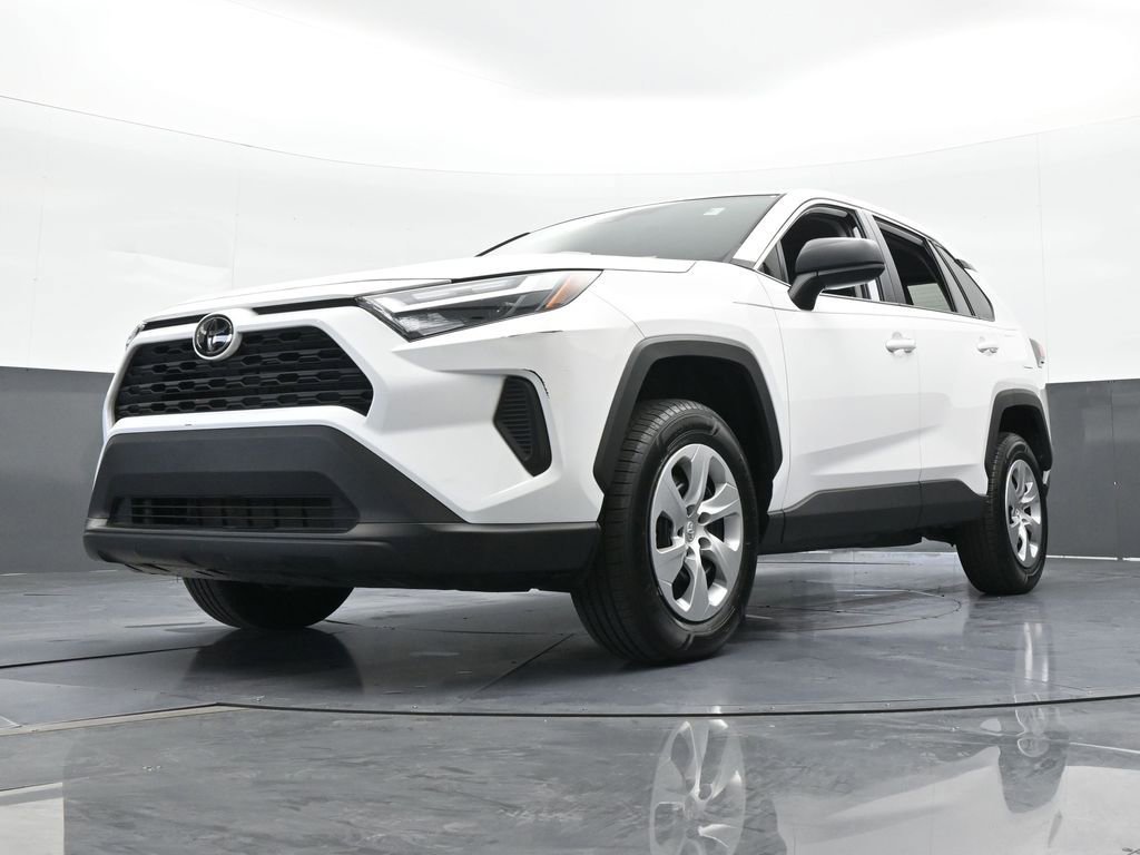 Used 2023 Toyota RAV4 LE image 42