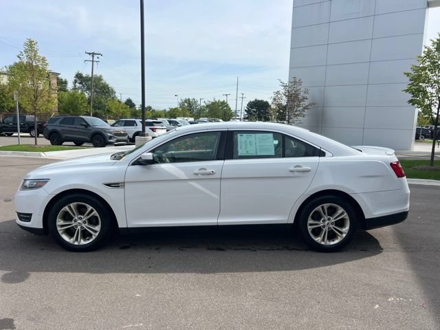 Used 2017 Ford Taurus SEL w/ Equipment Group 201A FWD image 8