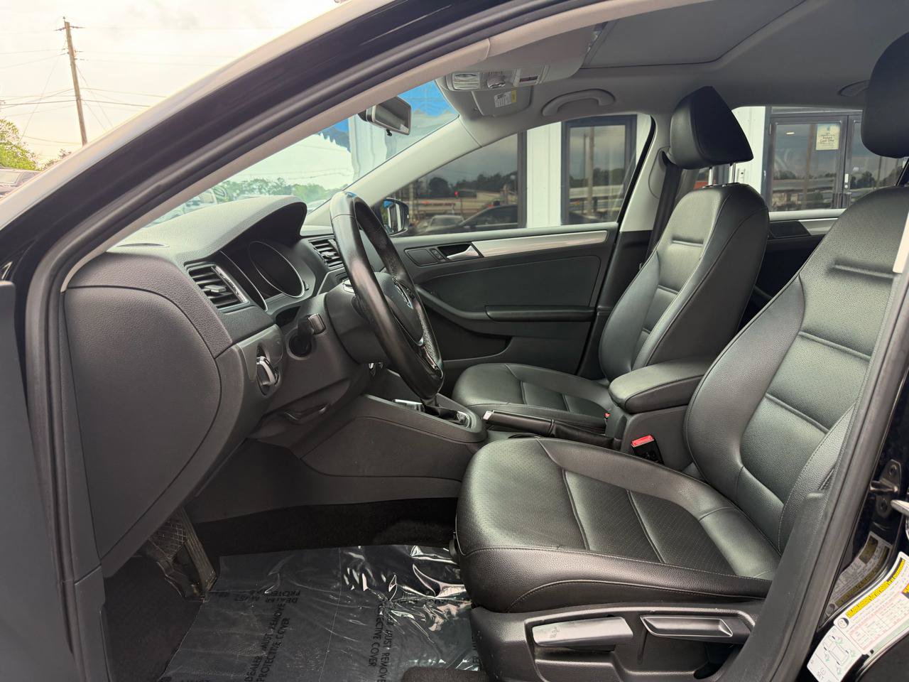 Used 2018 Volkswagen Jetta SE FWD image 11