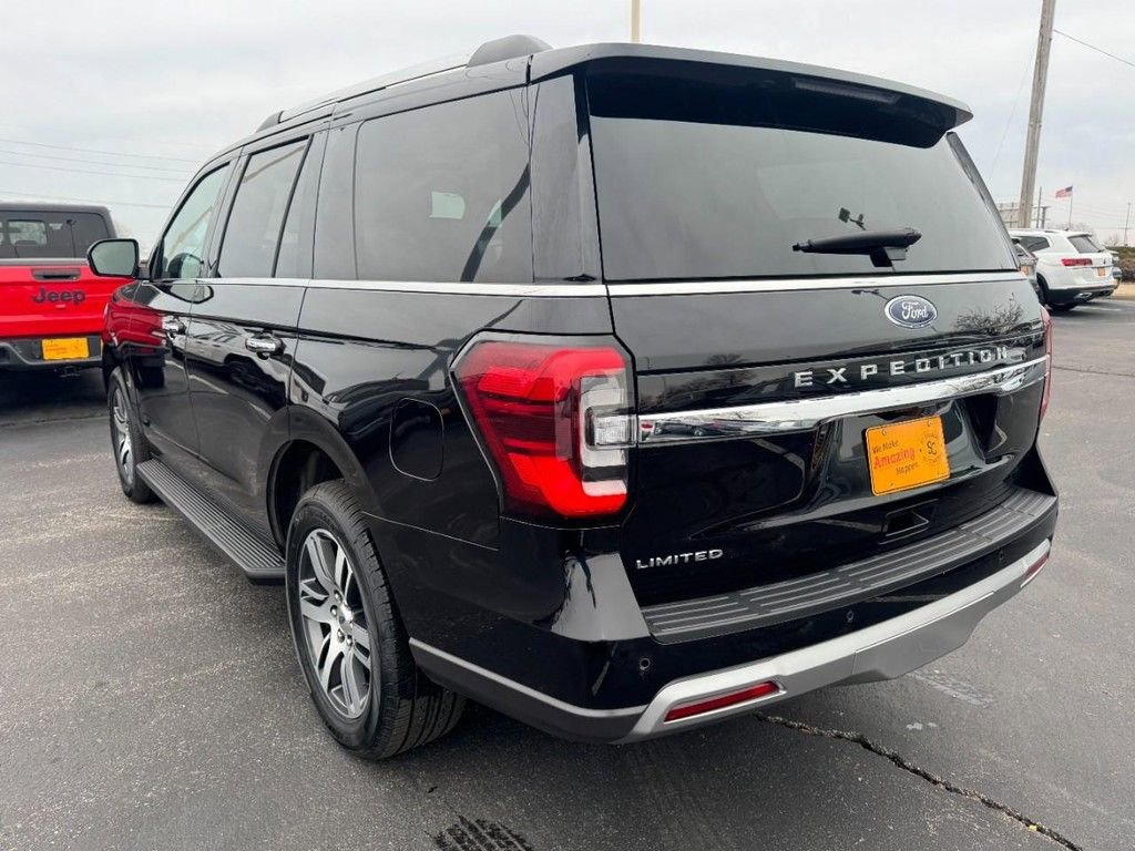 Used 2024 Ford Expedition Limited AWD/4WD image 5