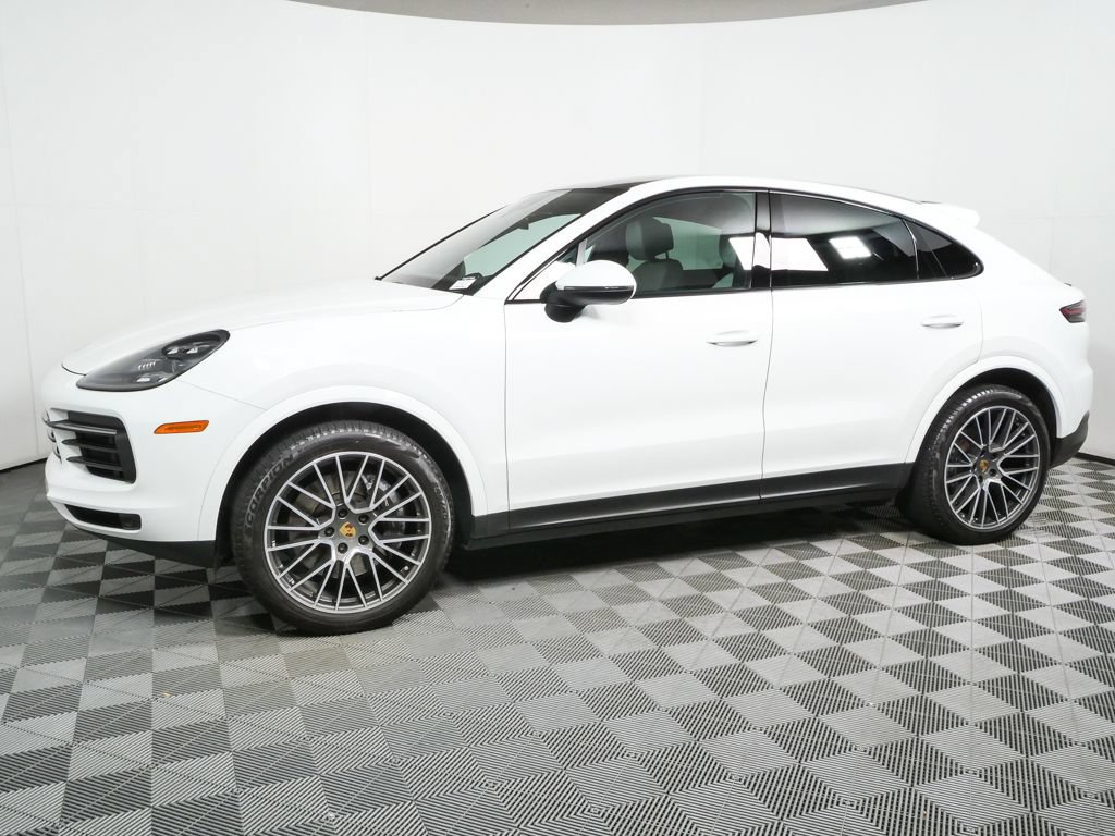 Certified 2021 Porsche Cayenne Coupe AWD/4WD image 2