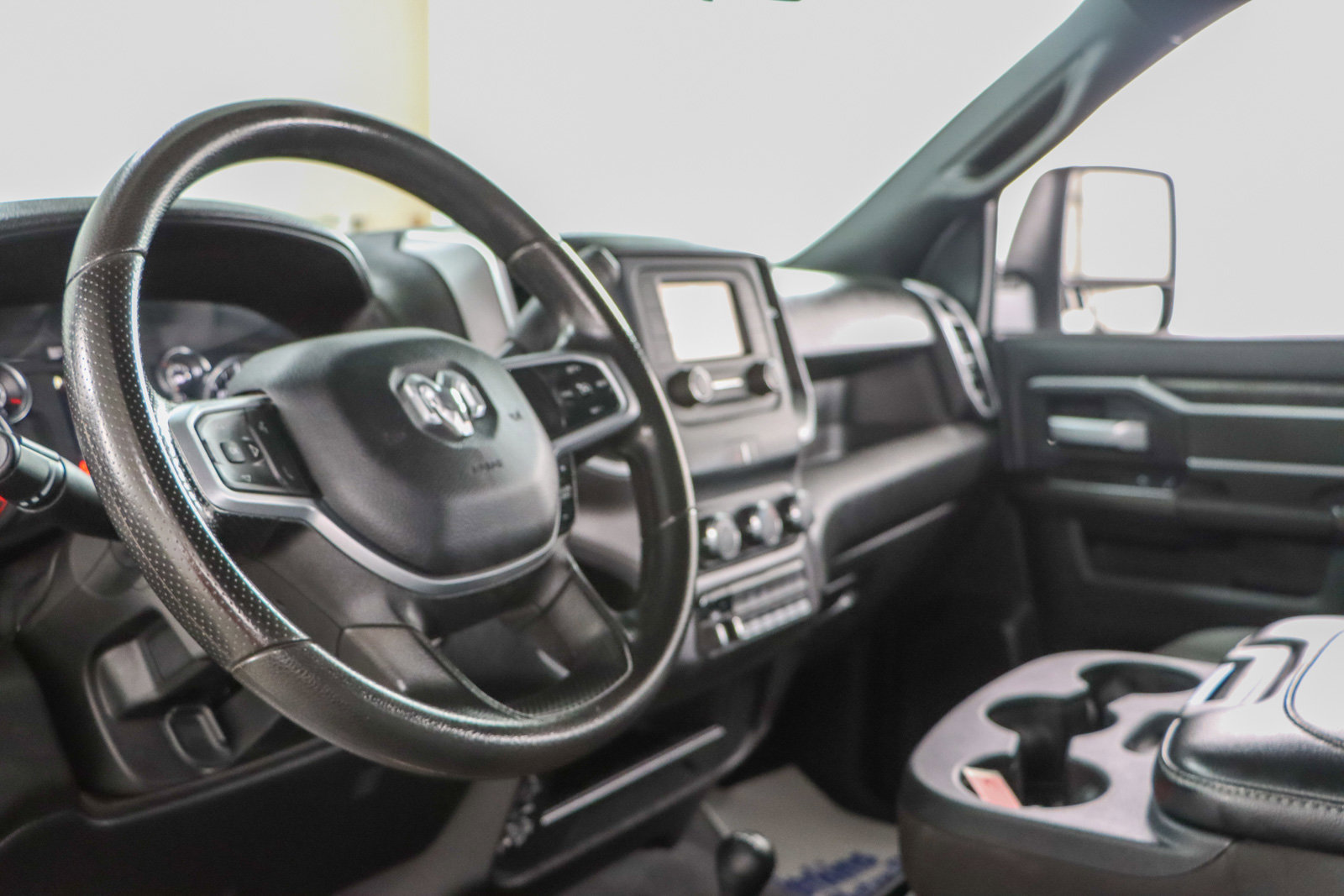 Used 2024 RAM 3500 SLT w/ Quick Order Package 2YG SLT image 21