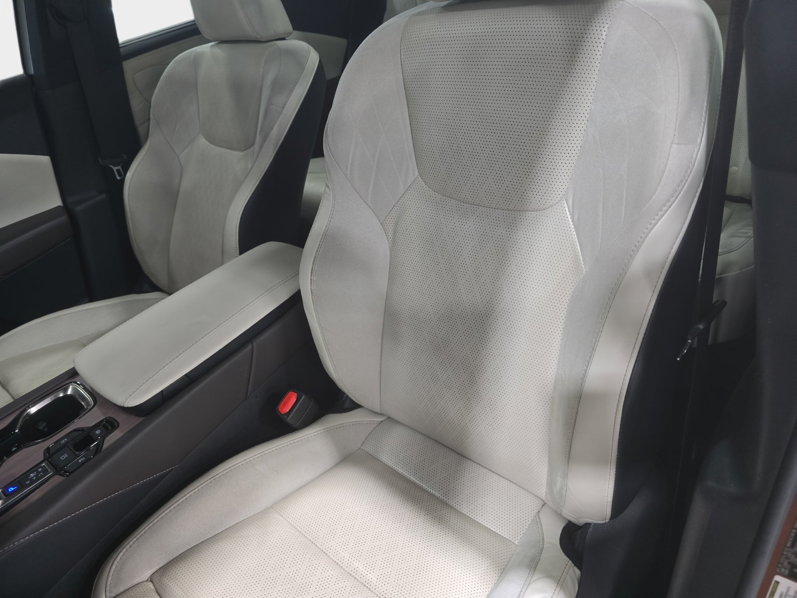 Used 2024 Lexus RX 350 FWD w/ Convenience Package image 22