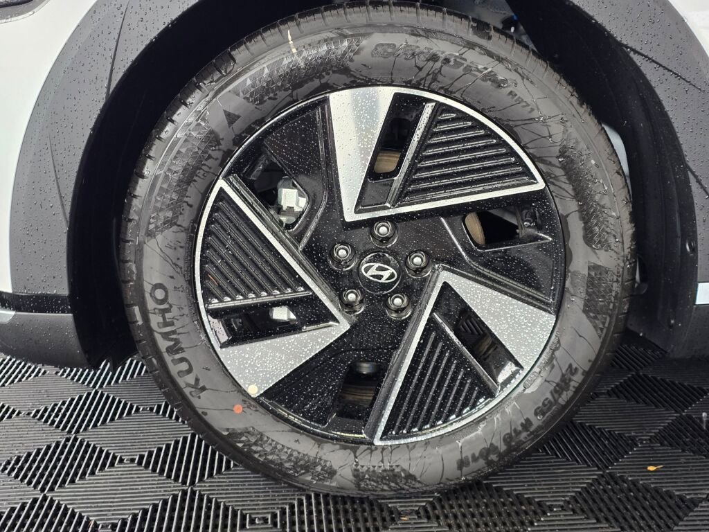 New 2026 Hyundai Ioniq 5 SEL image 11