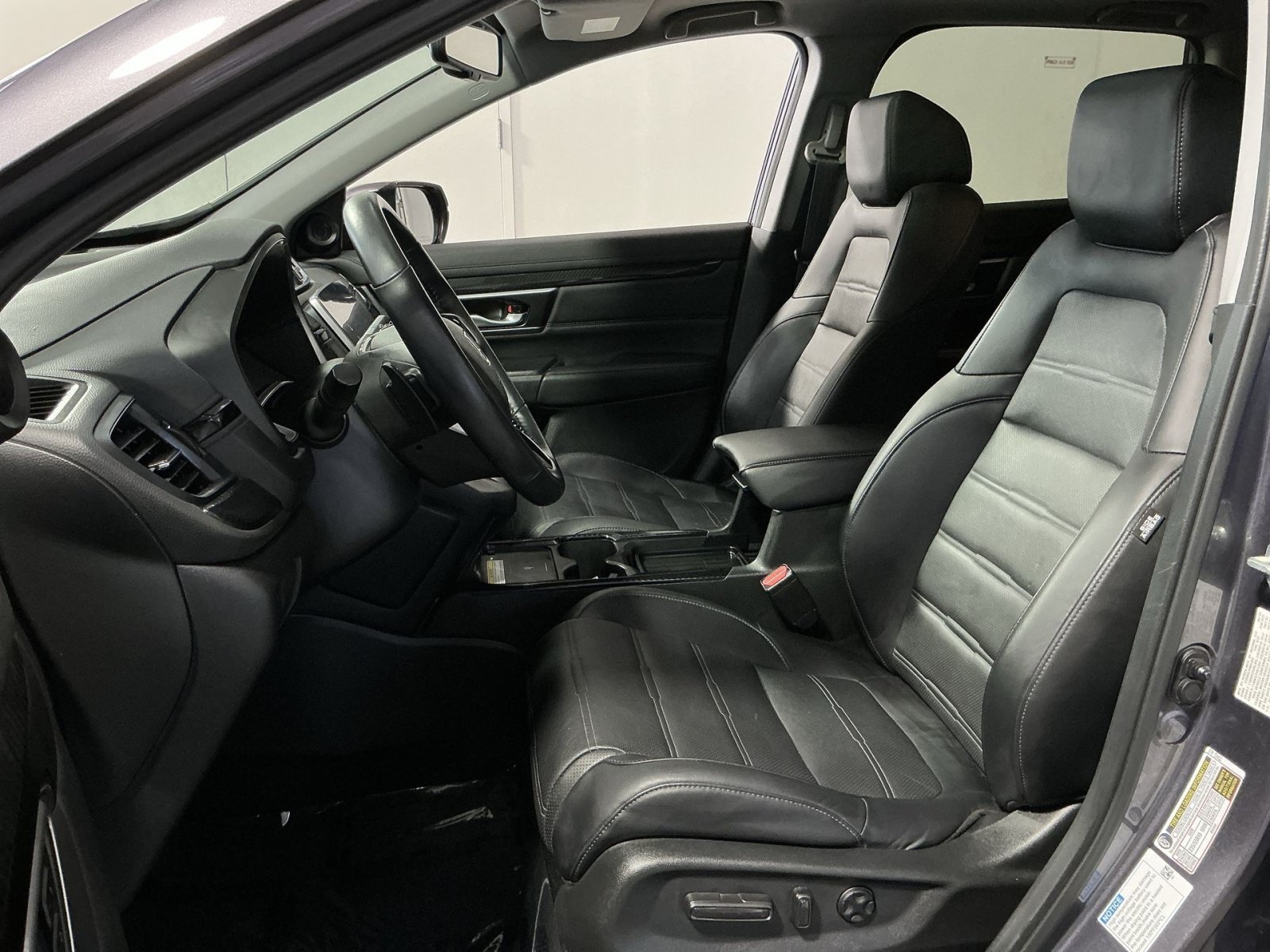 Used 2020 Honda CR-V Touring image 14