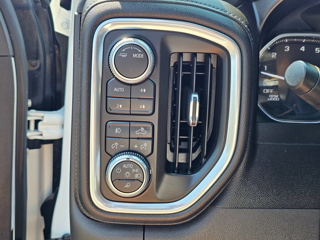 Used 2021 GMC Sierra 1500 SLT w/ SLT Premium Package AWD/4WD image 35