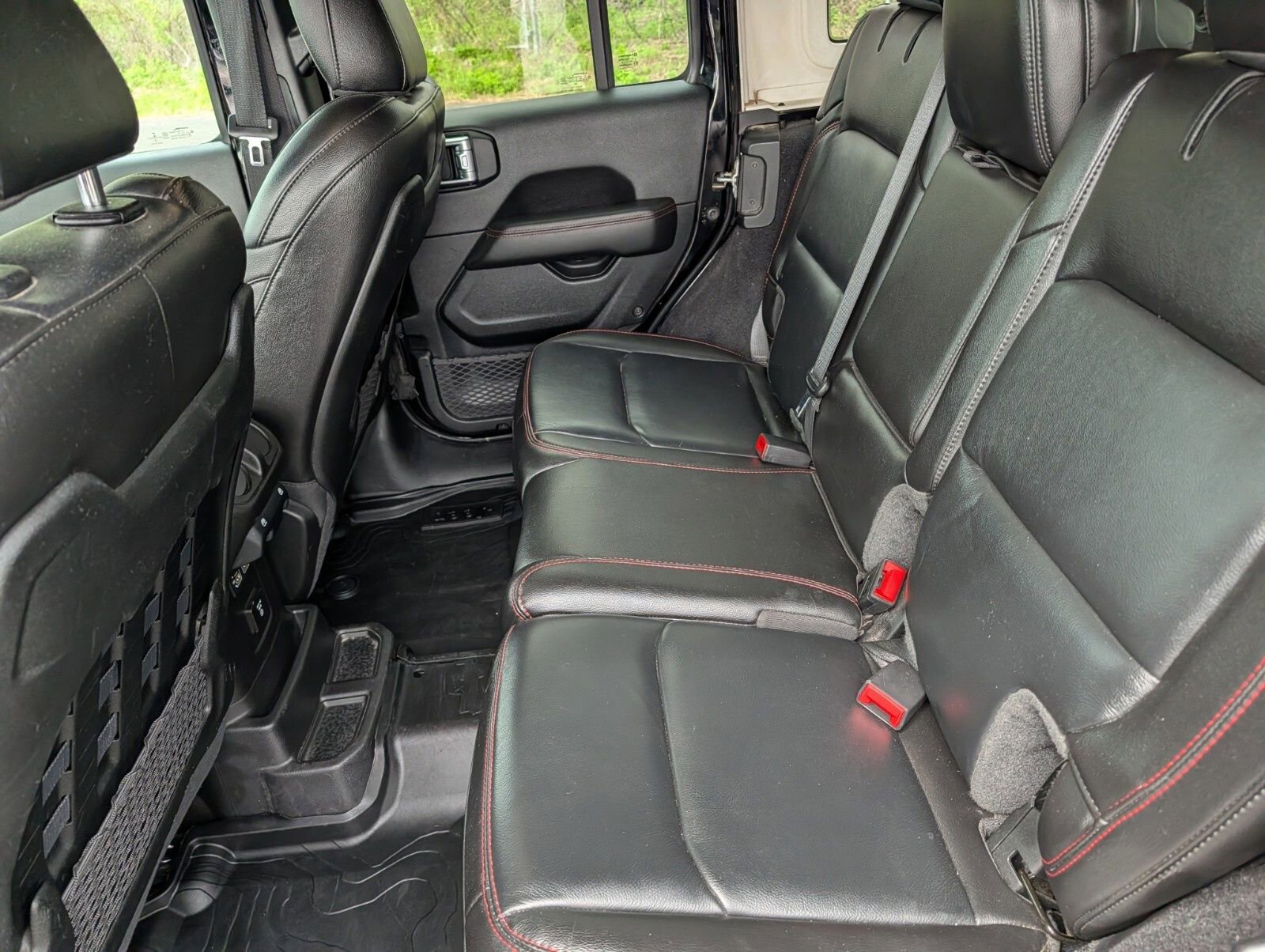 Used 2021 Jeep Wrangler Unlimited Rubicon AWD/4WD image 25