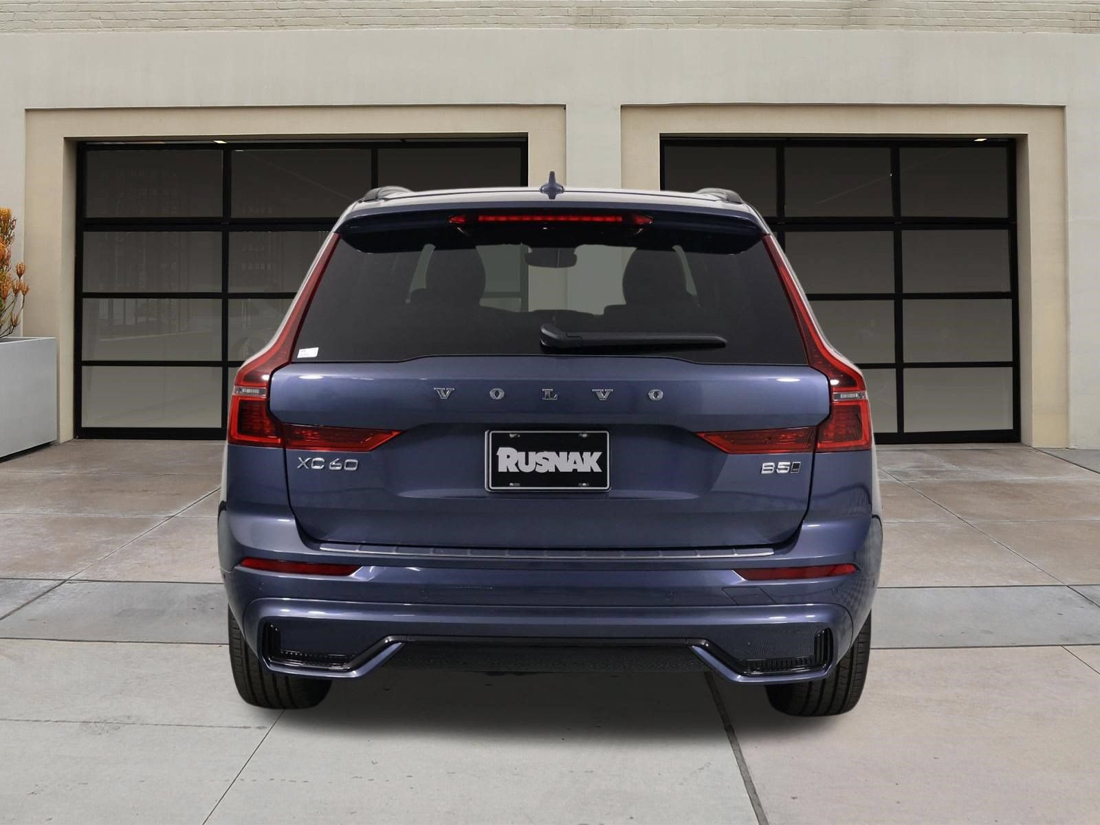 Certified 2026 Volvo XC60 B5 Plus w/ Protection Package Premier AWD/4WD image 5