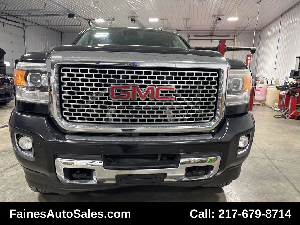 Used 2015 GMC Sierra 2500 Denali w/ Duramax Plus Package image 30