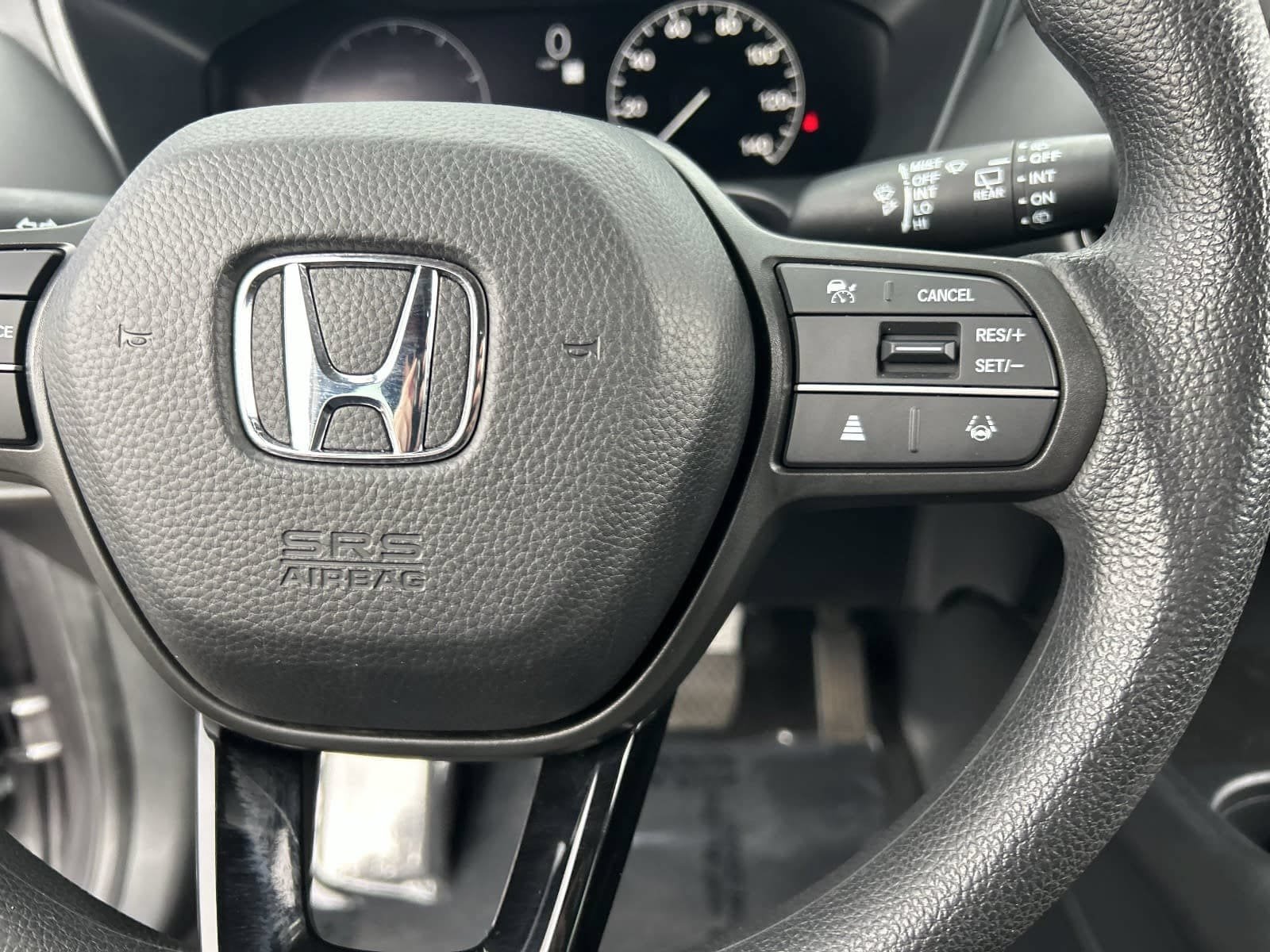 Certified 2025 Honda HR-V LX image 28
