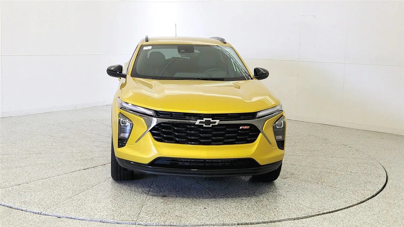 Used 2025 Chevrolet Trax RS w/ Driver Confidence Package FWD image 2