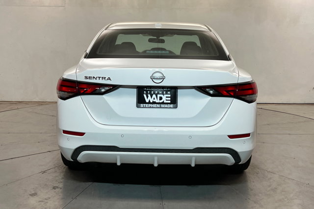 Used 2025 Nissan Sentra SV FWD image 4