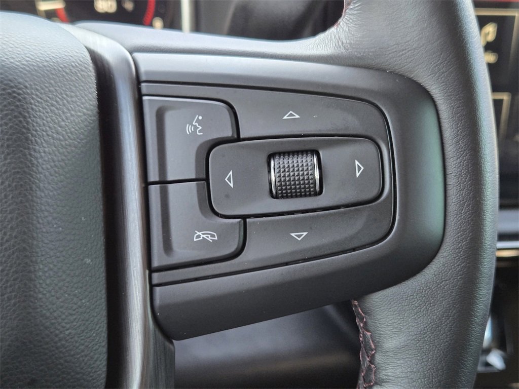 Used 2025 GMC Sierra 2500 AT4X image 29