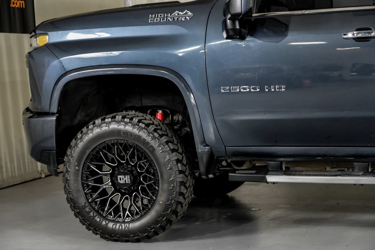 Used 2020 Chevrolet Silverado 2500 High Country w/ Technology Package AWD/4WD image 13