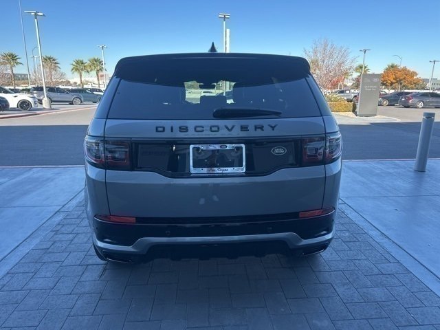 Used 2023 Land Rover Discovery Sport SE R-Dynamic image 6