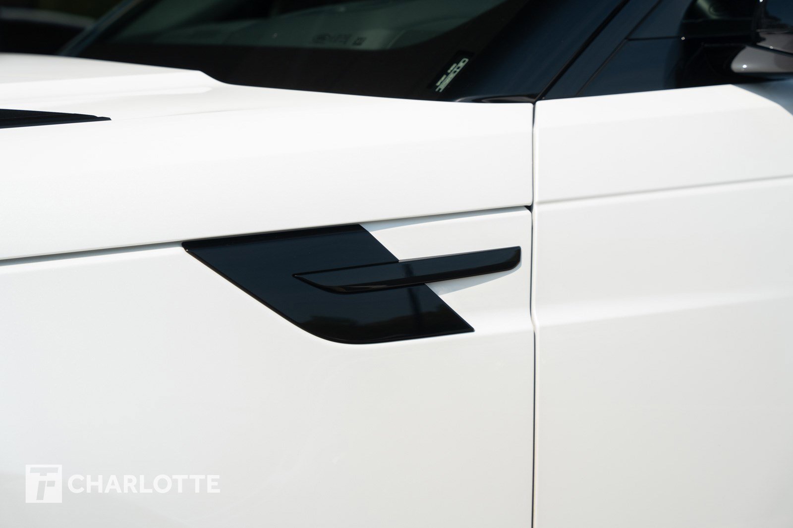 Used 2024 Land Rover Range Rover Sport Dynamic SE image 8