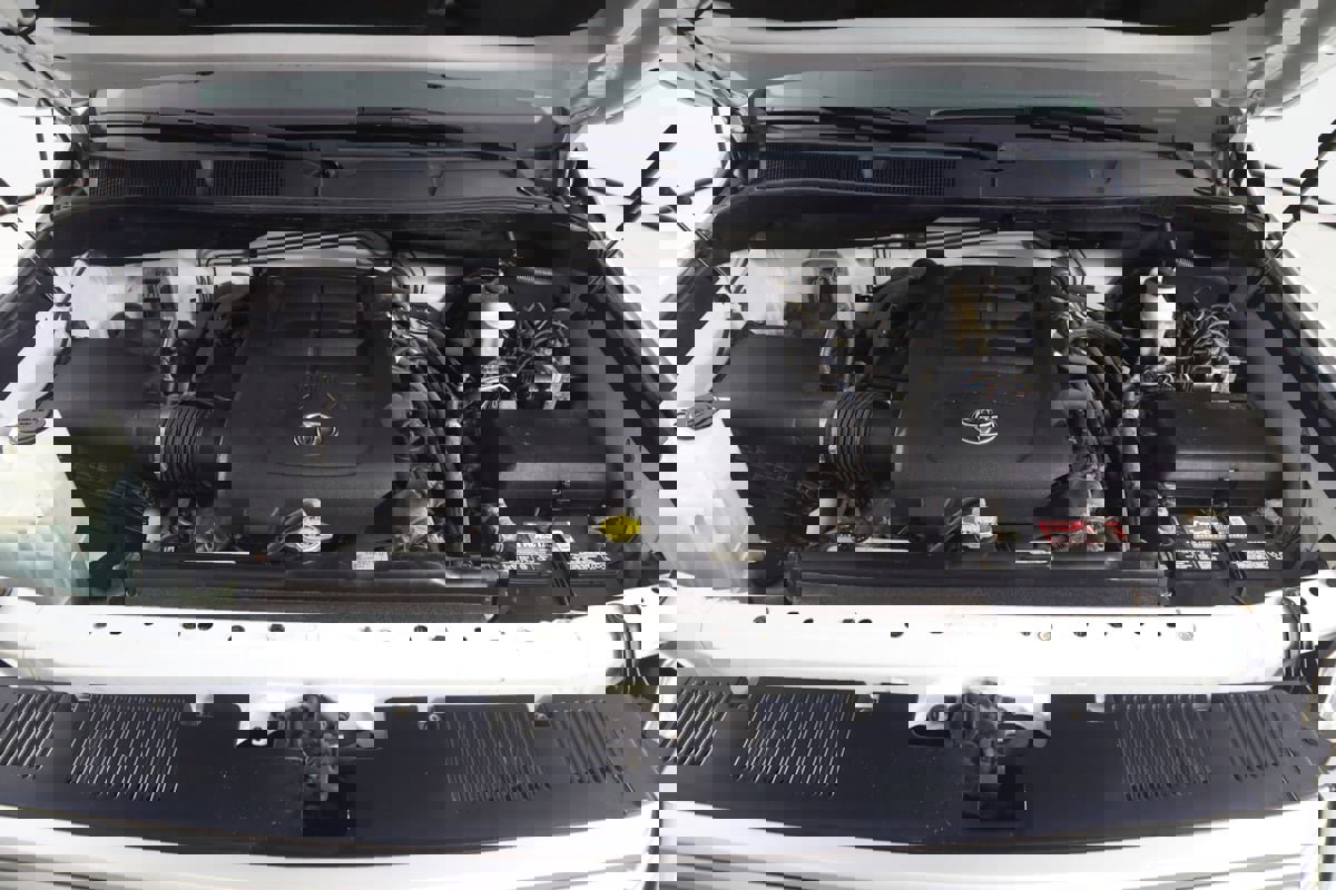 Used 2014 Toyota Tundra Limited w/ Limited Premium Package image 47