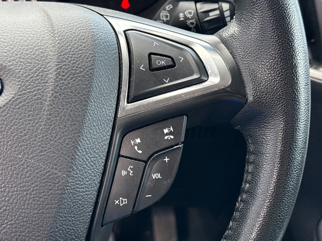 Used 2022 Ford Edge SEL image 14