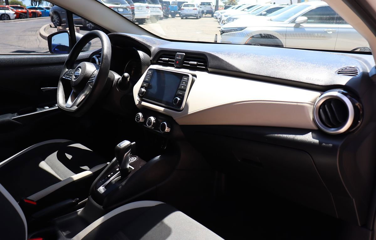 Used 2021 Nissan Versa SV FWD image 35